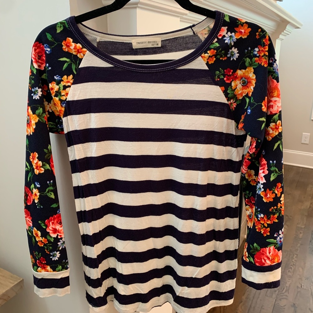 Long sleeve top